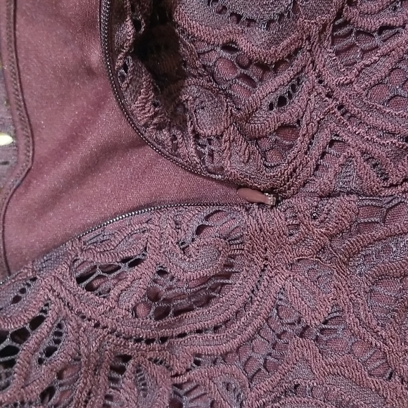 ADRIANNA PAPELL Brown Wide Neckline Off Shoulder Flare Sleeve Lace Shirt Top - Picture 7 of 14